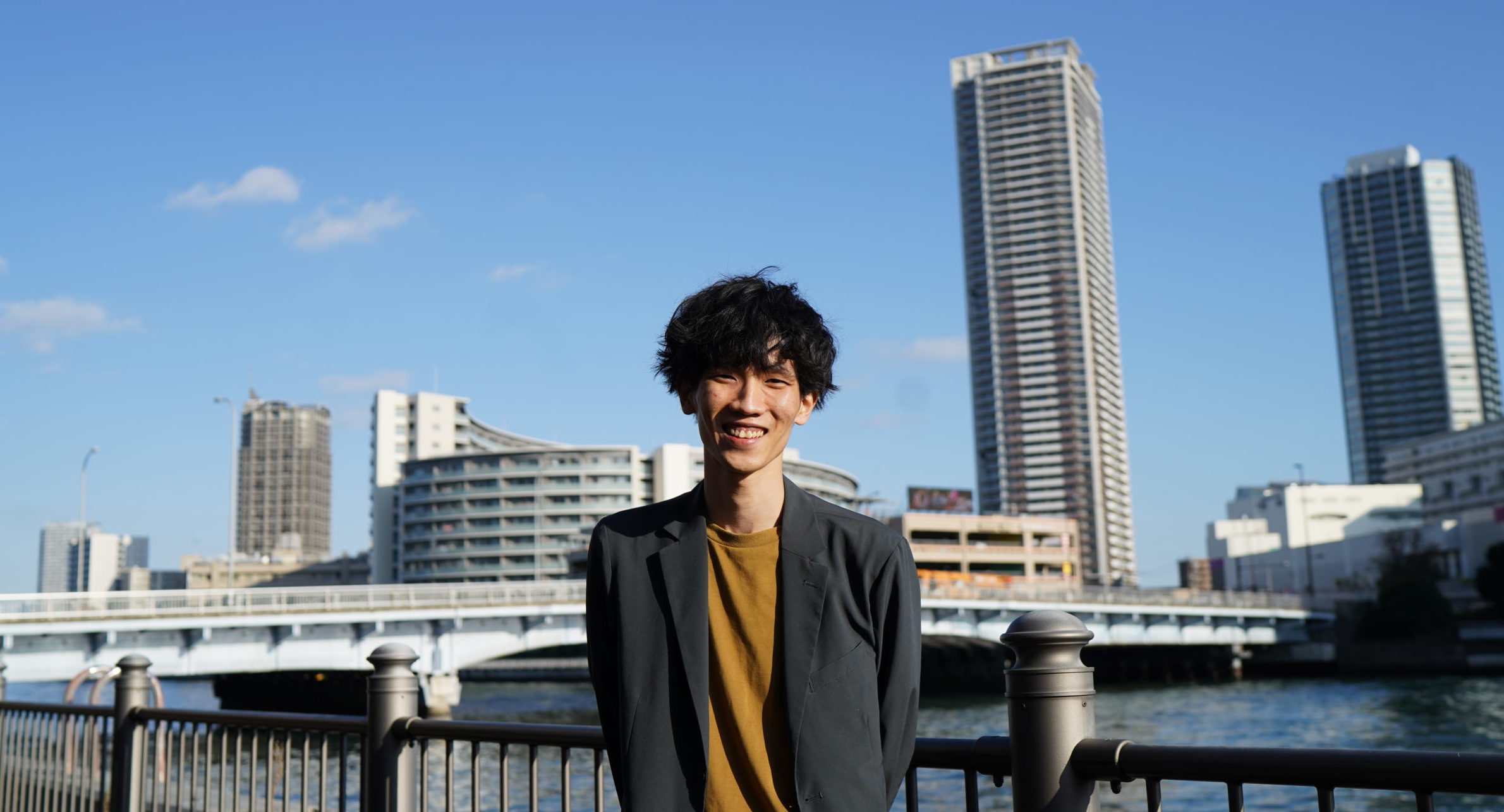 【社員を取材②】「若いうちに東京の荒波に揉まれたい」地方出身25歳管理職が挑む、ベイシスの中枢業務、モバイルエンジニアリング